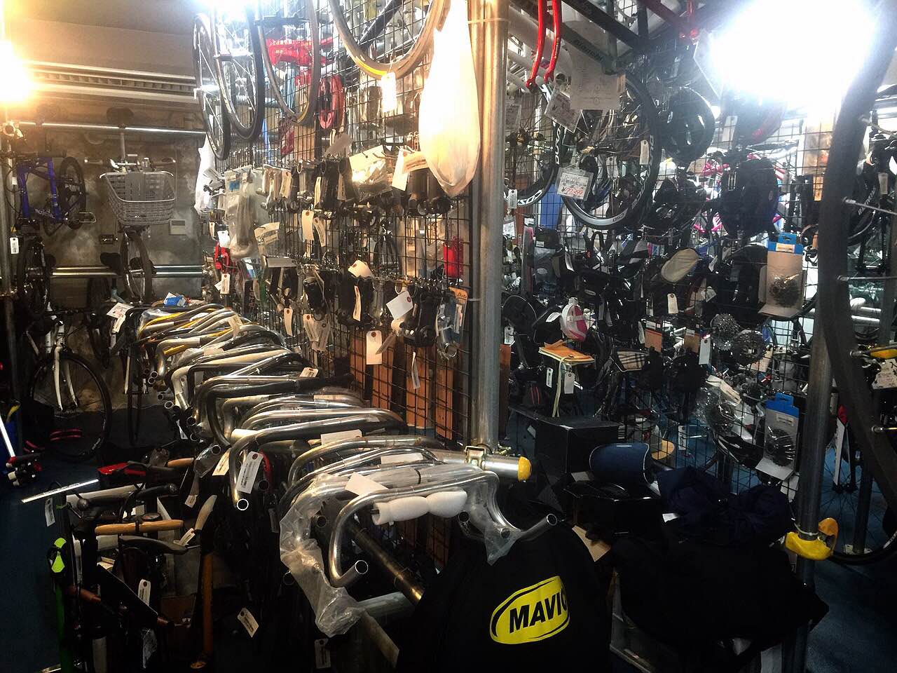 自転車 パーツ 専門 店