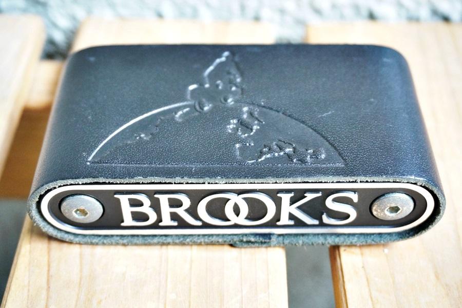 BROOKS 1