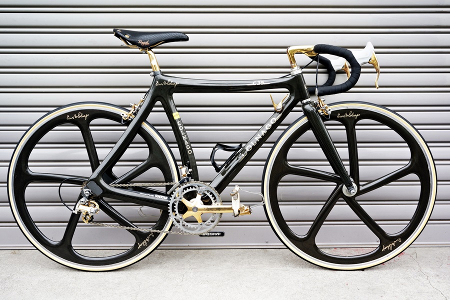 COLNAGO ロードバイク 700C ブラック　サドル無し値下げ【直接お取引】 180864766268117f62576124.