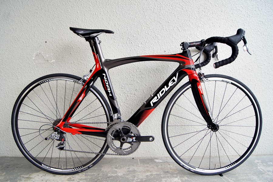 RIDLEY NOAH スポーツロードバイク ブラック/レッド RIDLEY NOAH スポーツロードバイク ブラック/レッド