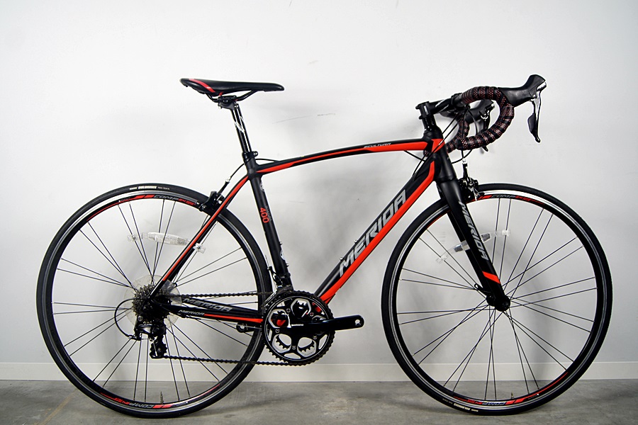 2016年モデル メリダ スクルトゥーラ MERIDA SCULTURA 400 メリダ MERIDA スクルトゥーラ400 SCULTURA400 105 2016年モデルの買取